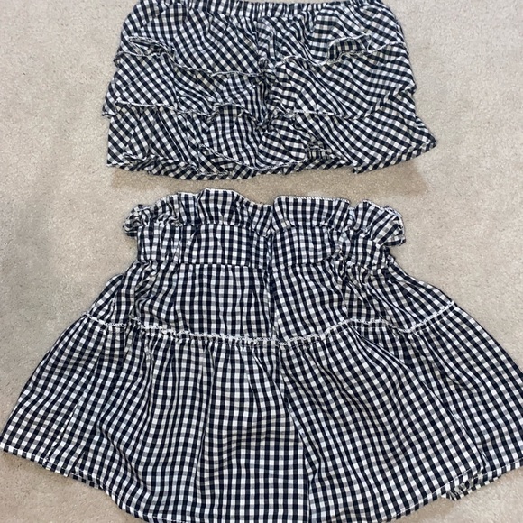 Gingham Ruffle Set - Picture 2 of 4